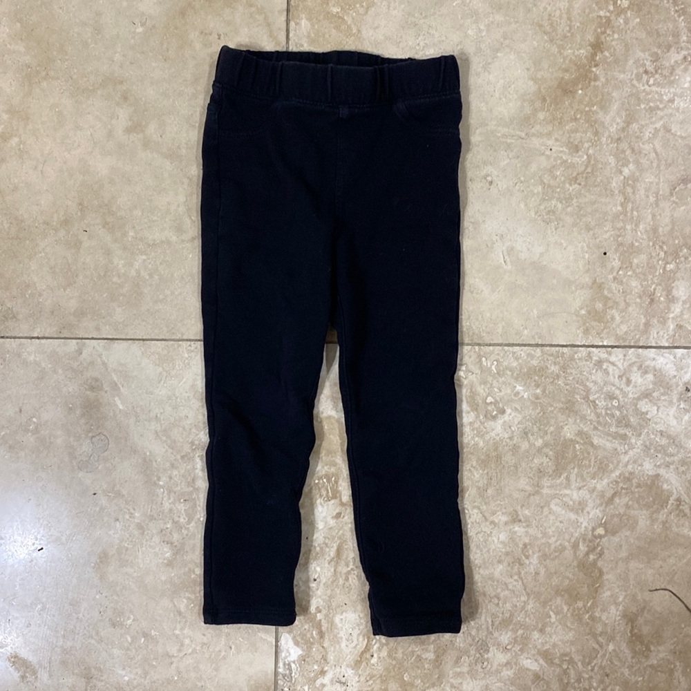 Cat & Jack black skinny jeggings. Size 3T.